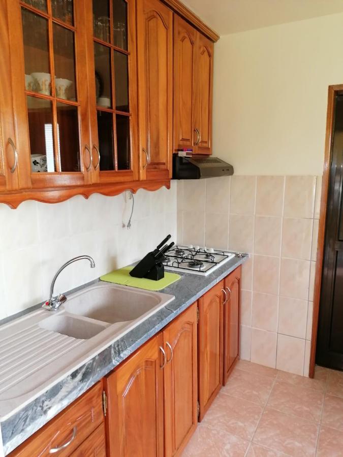 Residencial Chez Flor Apartman Porto Novo Kültér fotó